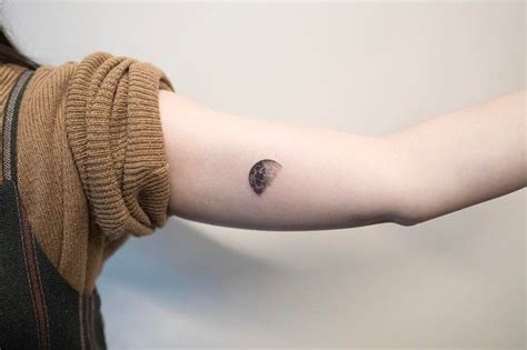 44 Mystical Moon Tattoo Designs and Meanings - TattooBloq | Moon tattoo ...