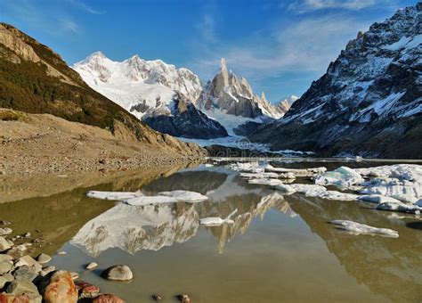 Famosa Montagna Cerro Torre In Patagonia Argentina Fotografia Stock