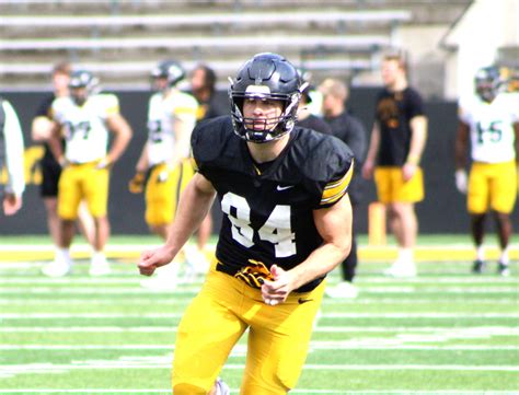 Sam Laporta Adds Luster To Hawkeyes Tight End Legacy In Nfl Draft Stay Alive In Power 5