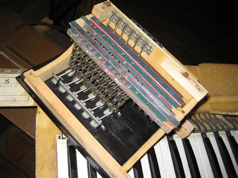 Silvertone Electric Reed Organ View Of The Button Operated Flickr