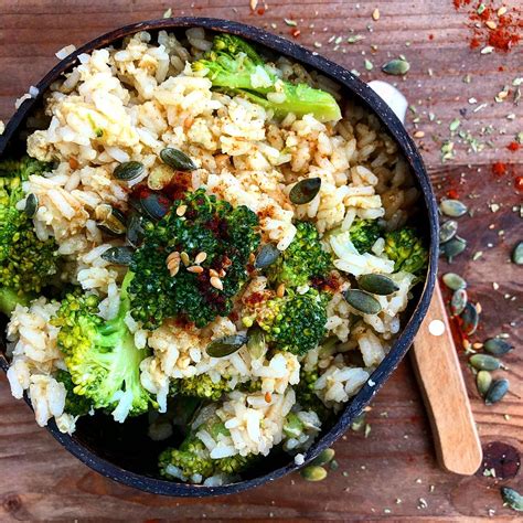 Arroz Basmati Con Brócoli Huevo Y Pipas De Calabaza Juan Llorca