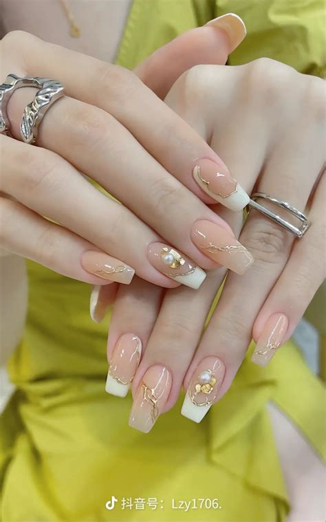 Casual Nails Chic Nails Stylish Nails Swag Nails Almond Acrylic