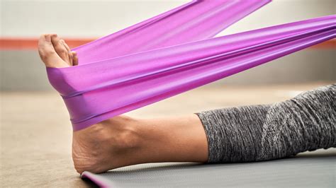 6 Flat Feet Exercises To Strengthen Fallen Arches - GoodRx