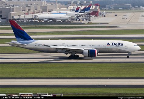 N865DA Boeing 777 232 ER Delta Air Lines Paul Robbins JetPhotos