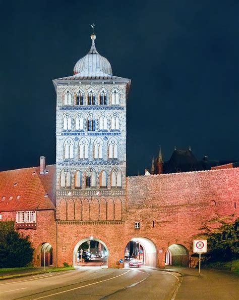 Burgtor A Photo From Schleswig Holstein West Trekearth Lübeck