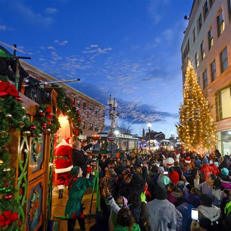 10 Holiday Lighting Celebrations Coming To Boston In 2024 112424