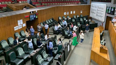 Diputados Siguen Sin Trabajar Pero Sí Hacen Campaña