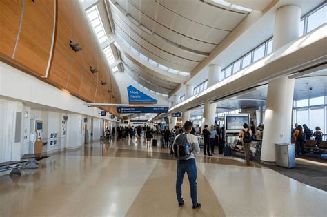 The Best Midsize Airports in America 2023 - WSJ.com