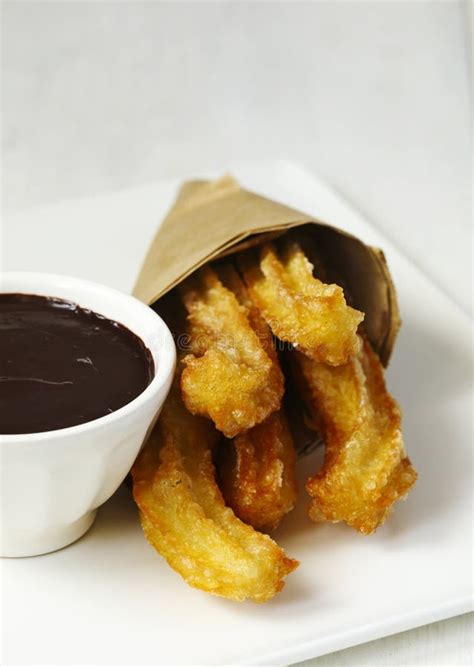 Churros Con Salsa Al Cioccolato Immagine Stock Immagine Di Forno