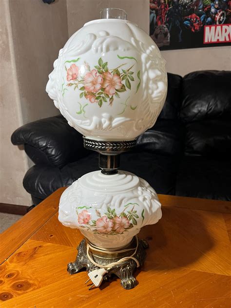 Vintage Fenton Gone With The Wind Gwtw Parlor Lamp Wild Roses Repousse Lion Head Antique