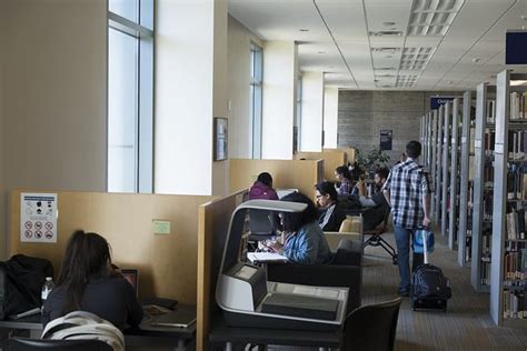 Library Photo of the Week – UW Tacoma Library