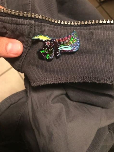 How Do You Guys Wear Your Pins Rpincollecting