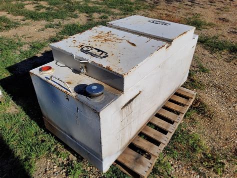 Oday Portable Fuel Tank W Tool Box Bigiron Auctions