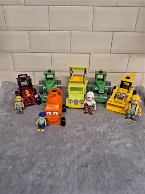 LARGE BUNDLE OF Bob The Builder Toys Vehicles And Figures 25 00