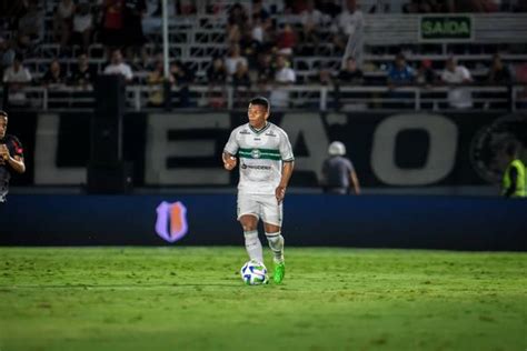 Coritiba Encaminha Empr Stimo Do Lateral Diogo Batista Ao Remo