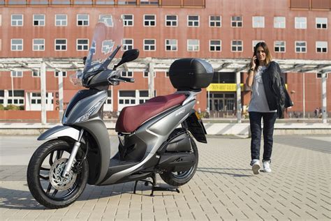 Motorrad Vergleich Kymco Agility Plus I Cbs Vs Kymco New