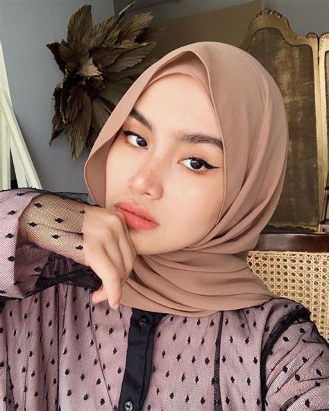 Trend Terpopuler Gaya An Wanita Hijab