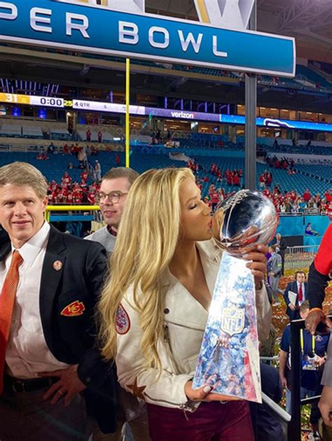 Nfl Super Bowl Gracie Hunt La Hija Instagramer De Clark Hunt