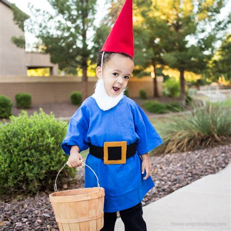 No-Sew Garden Gnome Costume - A Night Owl Blog