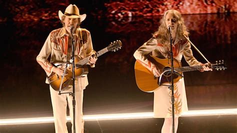 Oscars 2019 Watch Gillian Welch And David Rawlings Sing When A Cowboy