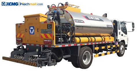 XCMG Road Maintenance Truck XLS603 Asphalt Distributor 6m Sprying Width