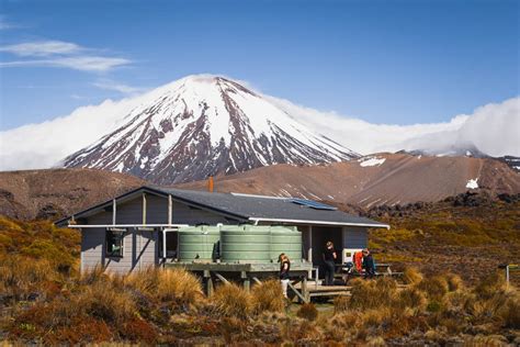 The Essential Guide To Trekking The Tongariro Northern Circuit in New ...