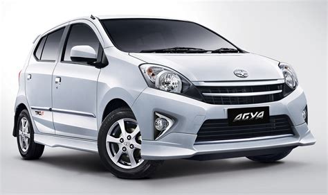 Toyota Agya Makes It A Double Debut At Iims Agya Paul Tan S