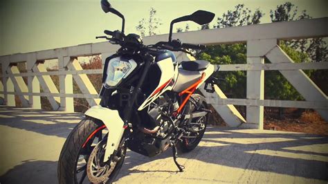 The New Ktm Duke 250 2017 India Youtube