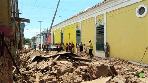 Vivienda colapsó en el centro de Valencia