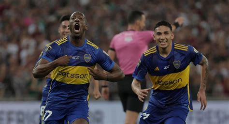 Luis Advíncula con un golazo puso el empate en la final de la Copa