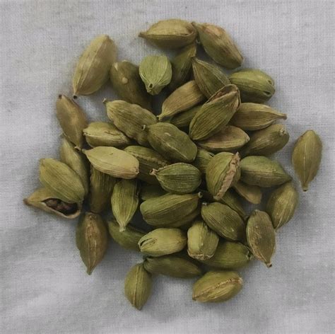 Organic Green Cardamom At Rs 1250kg Organic Cardamom In Agra Id 2848943711648