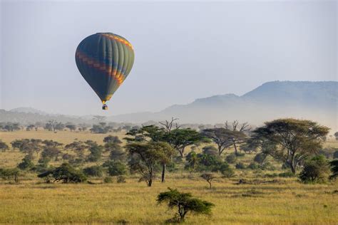 Safari de lujo de 3 días por el Parque Amboseli y viaje en globo