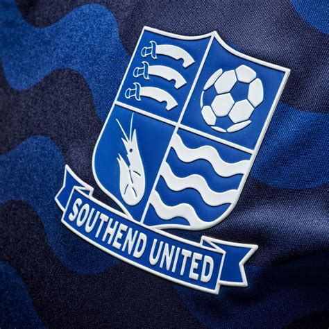 Hummel Apresenta As Novas Camisas Do Southend United Show De Camisas