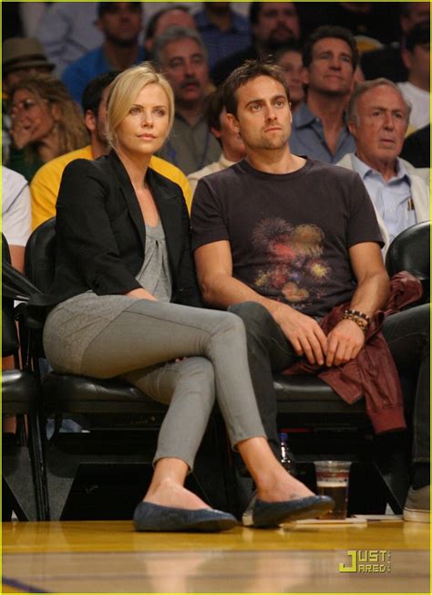 Photo: charlize theron stuart townsend love the lakers 03 | Photo ...