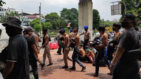 Antisipasi Bentrok Polisi Tangkap Puluhan Pelajar Yang Hendak Demo Di Dpr