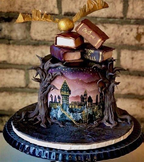 Pretty Cake Decorating Designs Weve Bookmarked In 2022 Harry Potter