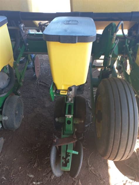 2016 Model John Deere 1755 8 Row 76cm Planter Maranata Buying And Selling Farming Equipment