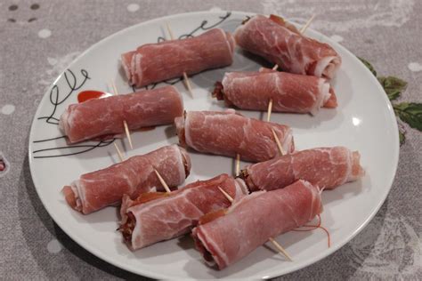 Involtini Di Lonza Con Speck Incucinaconlucy Con Foglie Di Salvia