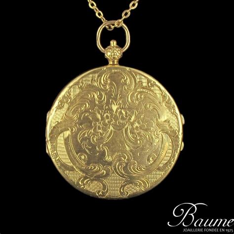 Médaillon en or gravé pendentif ancien Bijouxbaume