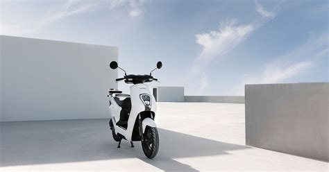 2023 Honda EM1 E: Electric Scooter First Look | Motorcycle.com