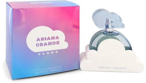 Ariana Grande's Cloud Perfume Review (Better Than You Think)