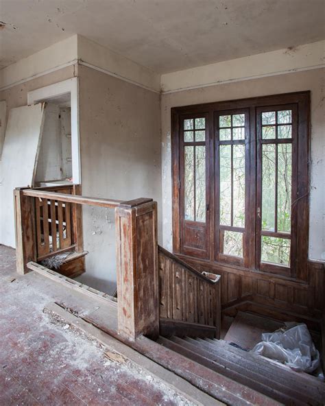 Inside Abandoned Mansions 6 Hauntingly Beautiful Us Sites