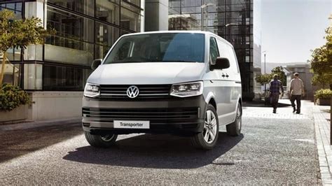 Volkswagen Transporter Medium Van T Lwb Tdi Highline Van Dsg