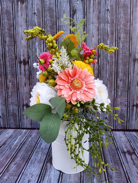 Farmhouse Flower Arrangement Country Style Centerpiece Etsy