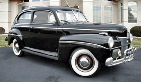 1941 Ford Deluxe 2dr Sedan