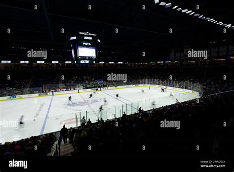 Tsongas Center 3rd Jan 2024 Massachusetts Usa Players Skate Up The