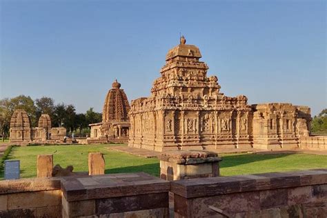 Priv Rondleiding Van Een Hele Dag Door Badami Aihole En Pattadakal