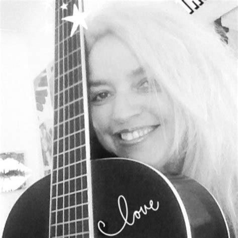 stephanie aird net worth 2020