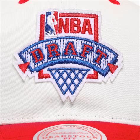 NBA Draft Logo Deadstock Snapback - White/Red - Throwback