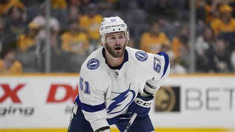 After nervy days, Austin Watson signs new deal with Tampa Bay Lightning ...